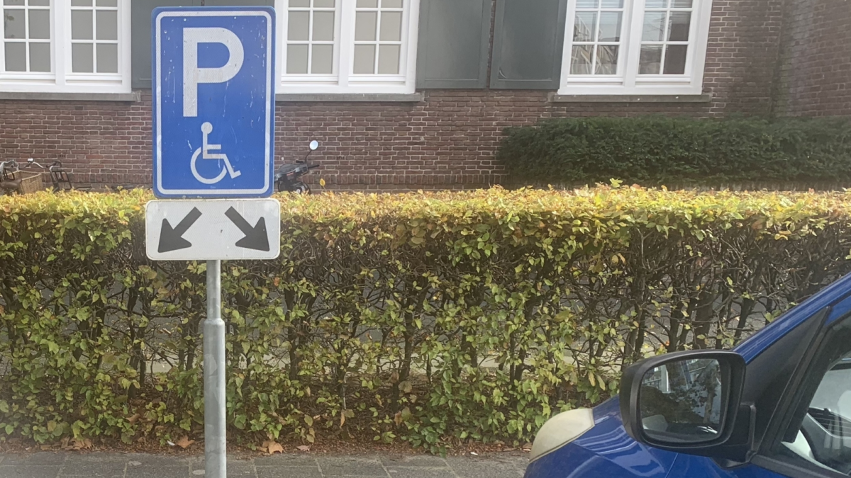 20250617 invalideparkeerplek beursstraat hengelo IMG 2212