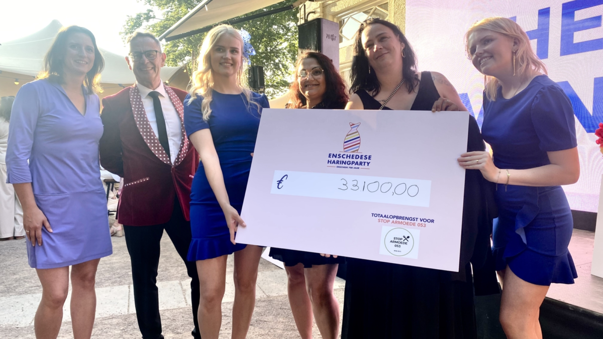 20250619 haringparty Enschede Stop Armoede 053