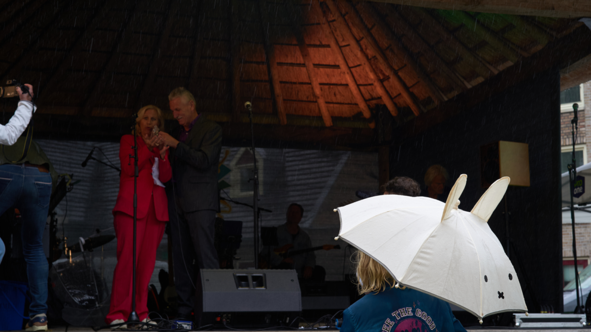 Twente Songfestival - regen - paraplu