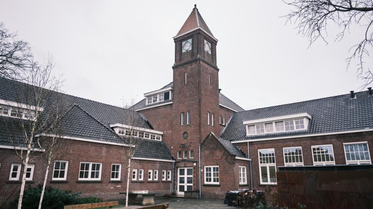 Pathmos - Spinnerstraat - school