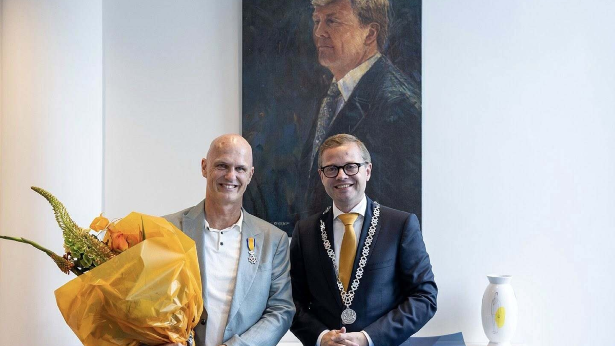 Geert Geurkink lintje burgemeester Korteland Almelo