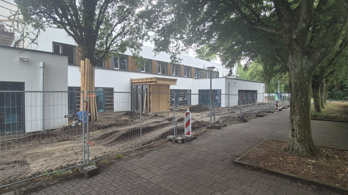 Verbouwing Het Kompas aan de I Jstraat Julian Vriend