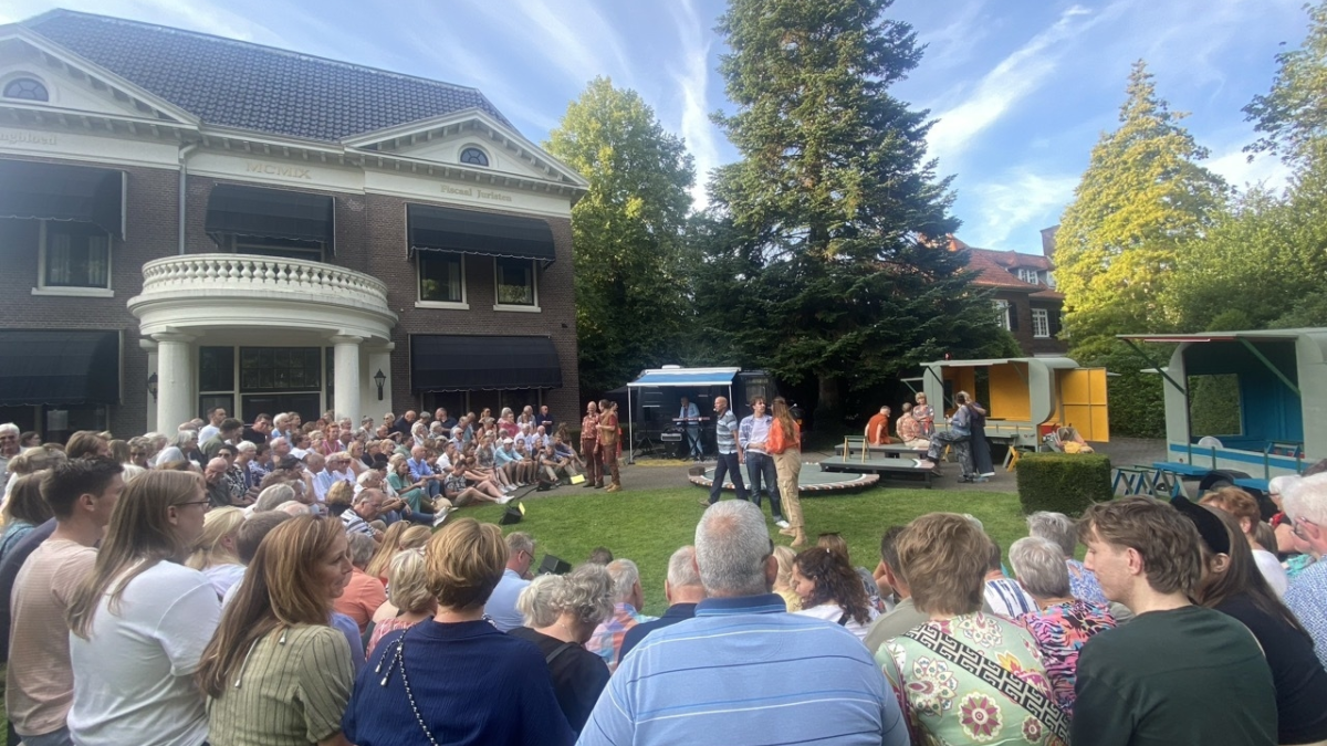 Eanske vol Liefde Volle bak