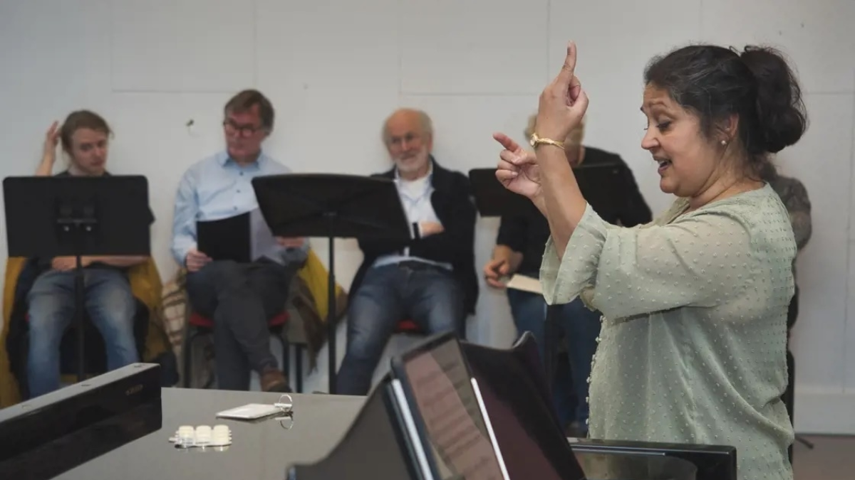 Persbericht Carols around the world