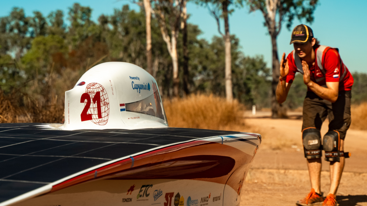 Solar Team Twente in Australie foto STT