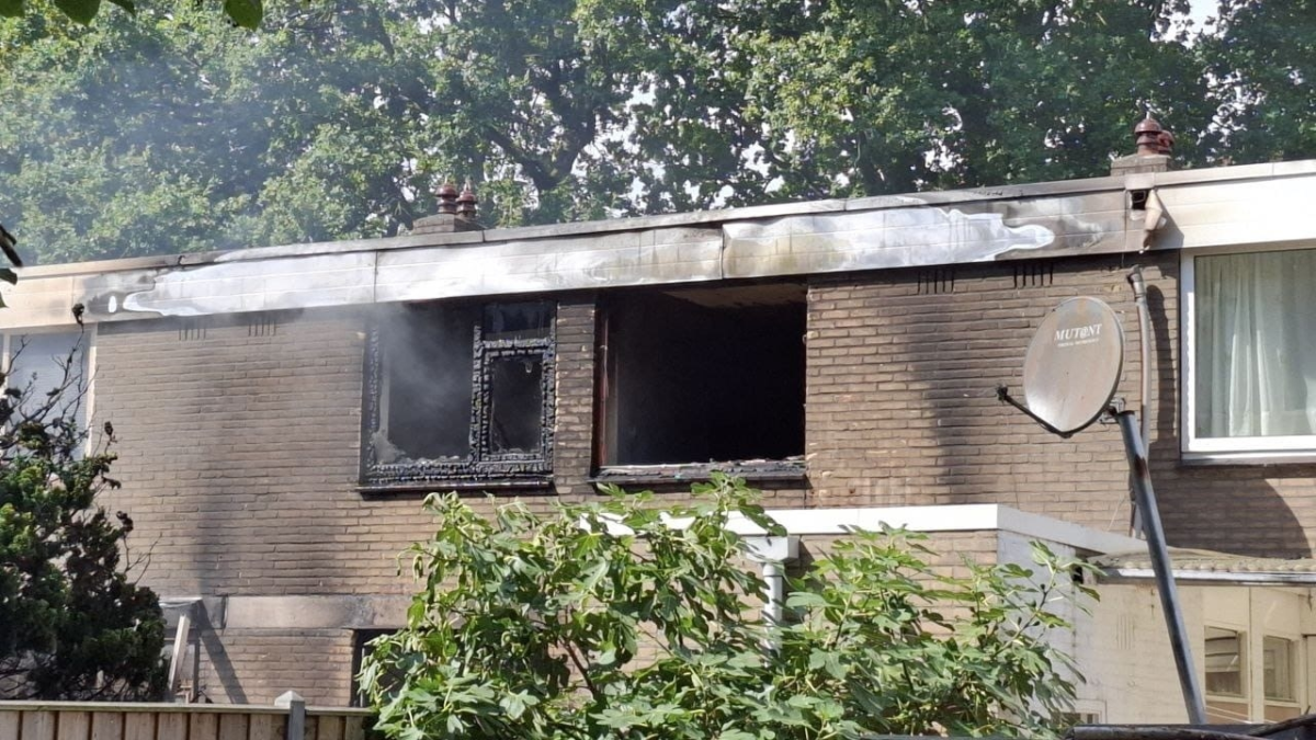 20250830 woningbrand sweelinckstraat hengelo foto 1 news united dennis bakker