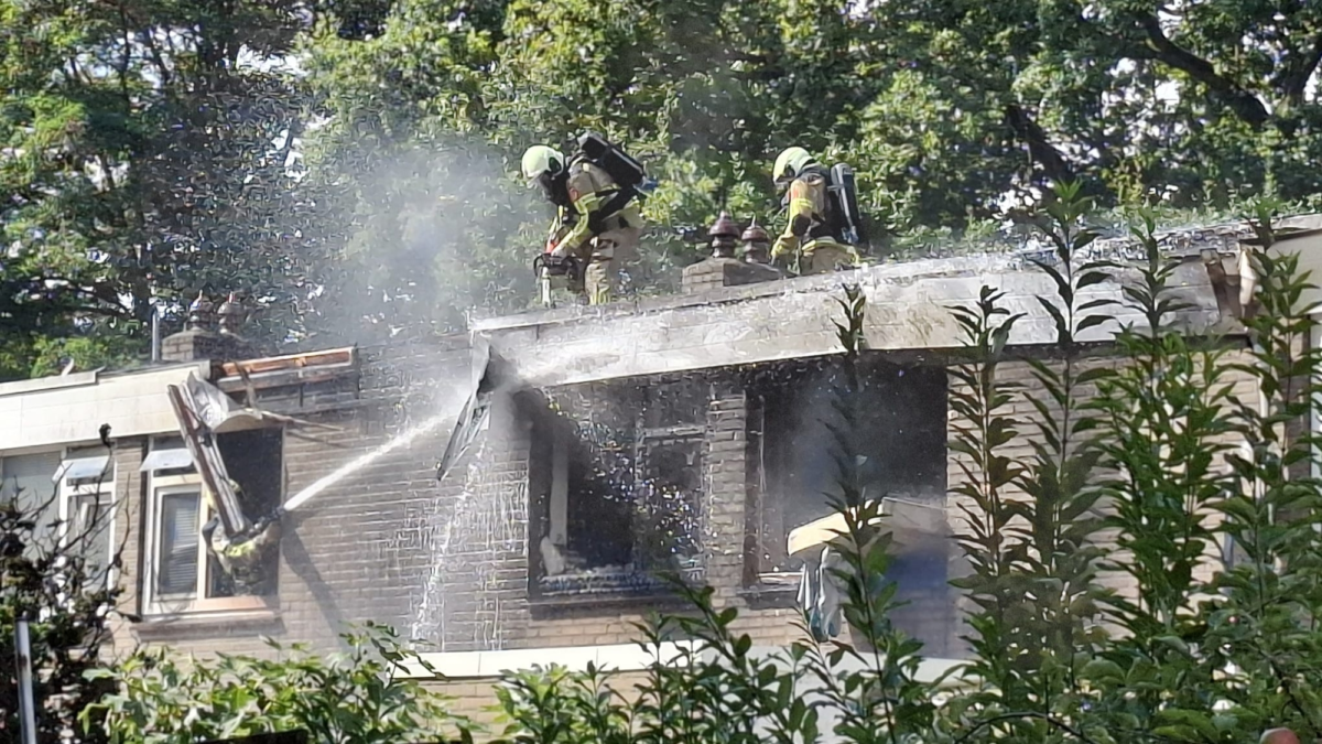20250830 woningbrand sweelinckstraat hengelo foto 2 news united dennis bakker
