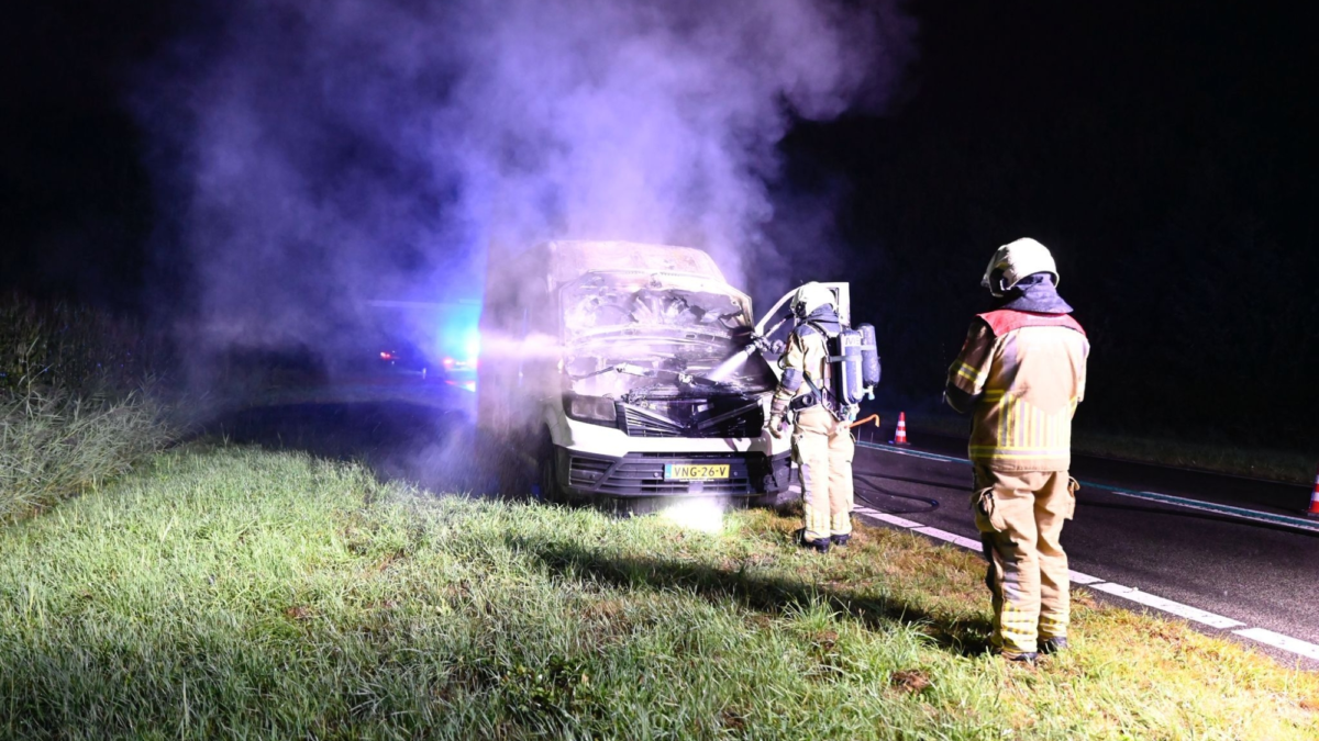 Bus in de brand in Almelo