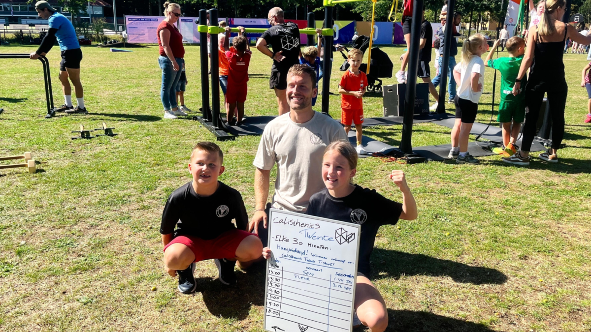 Rowen Kuthe met recordhouder Fleur Enschede700