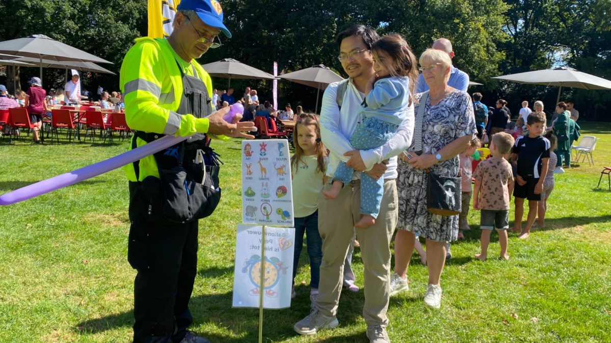 Balondieren in het Wooldrikspark Enschede700