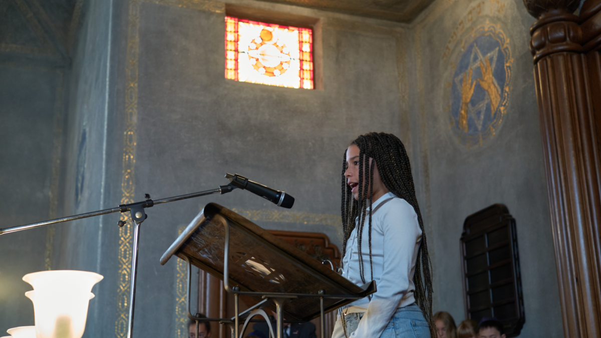 Meisje - voordracht - synagoge