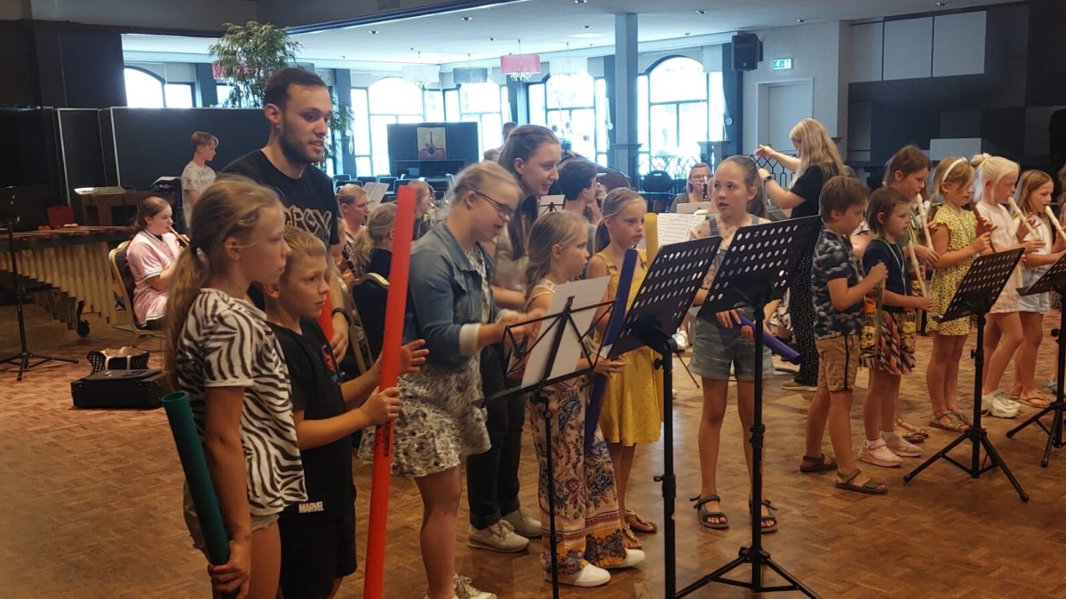 Foto AMV en Djemz Sint Jan 2025