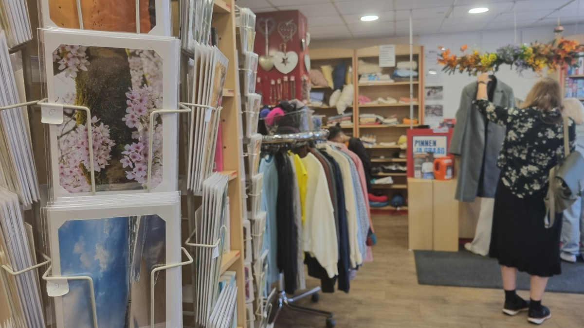 Eigen gemaakte kaarten van Terre des Hommes, Hengelo