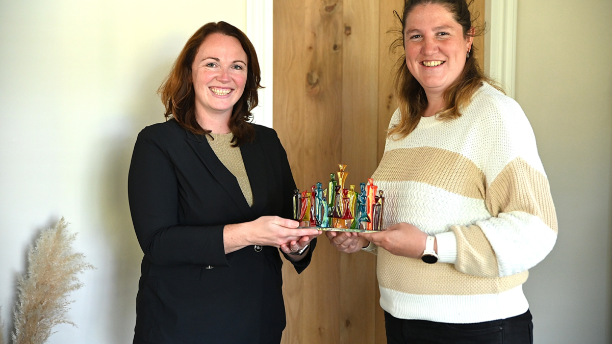 Silke Tulk en wethouder Hilde Berning