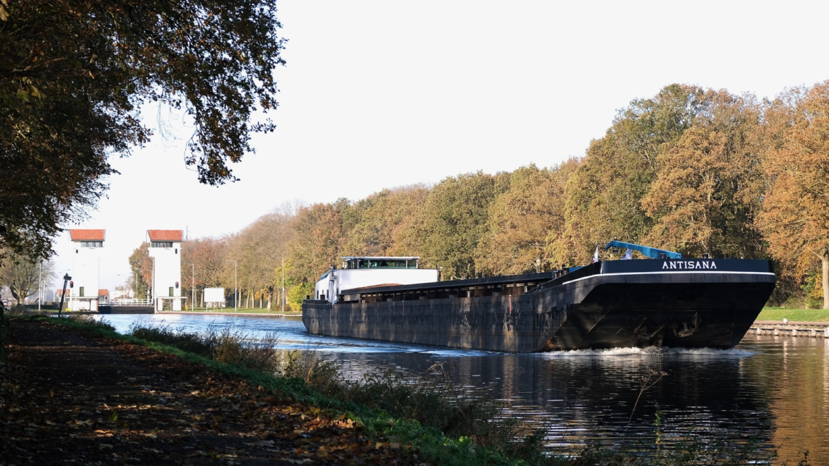 Twentekanaal boot hengelo sluis henk ten harkel 1twente