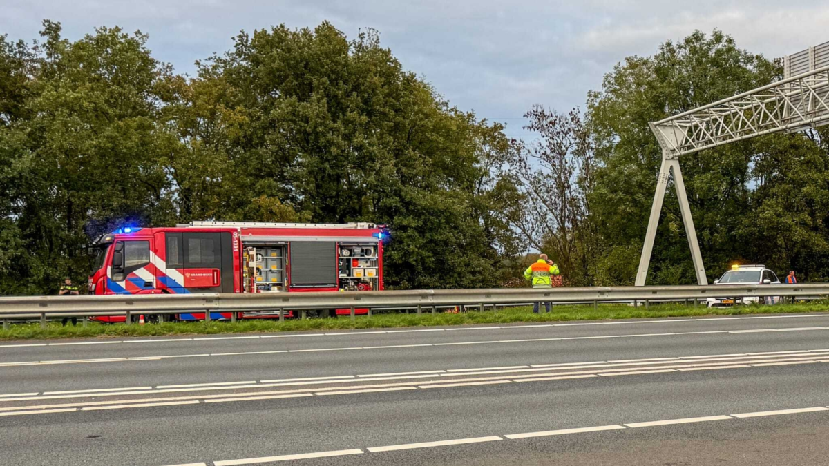 251022 ongeluk a35 almelo 2