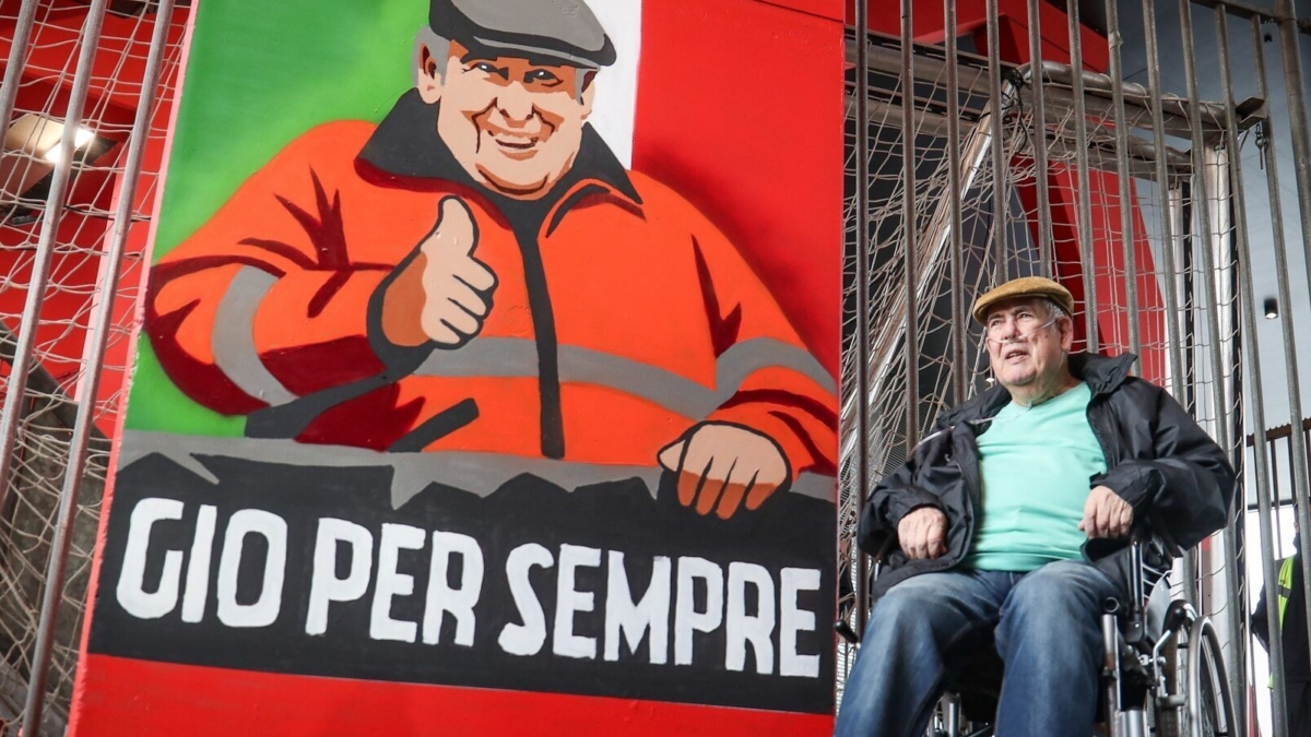 Giovanni muurschildering bij VAK P FC Twente Media