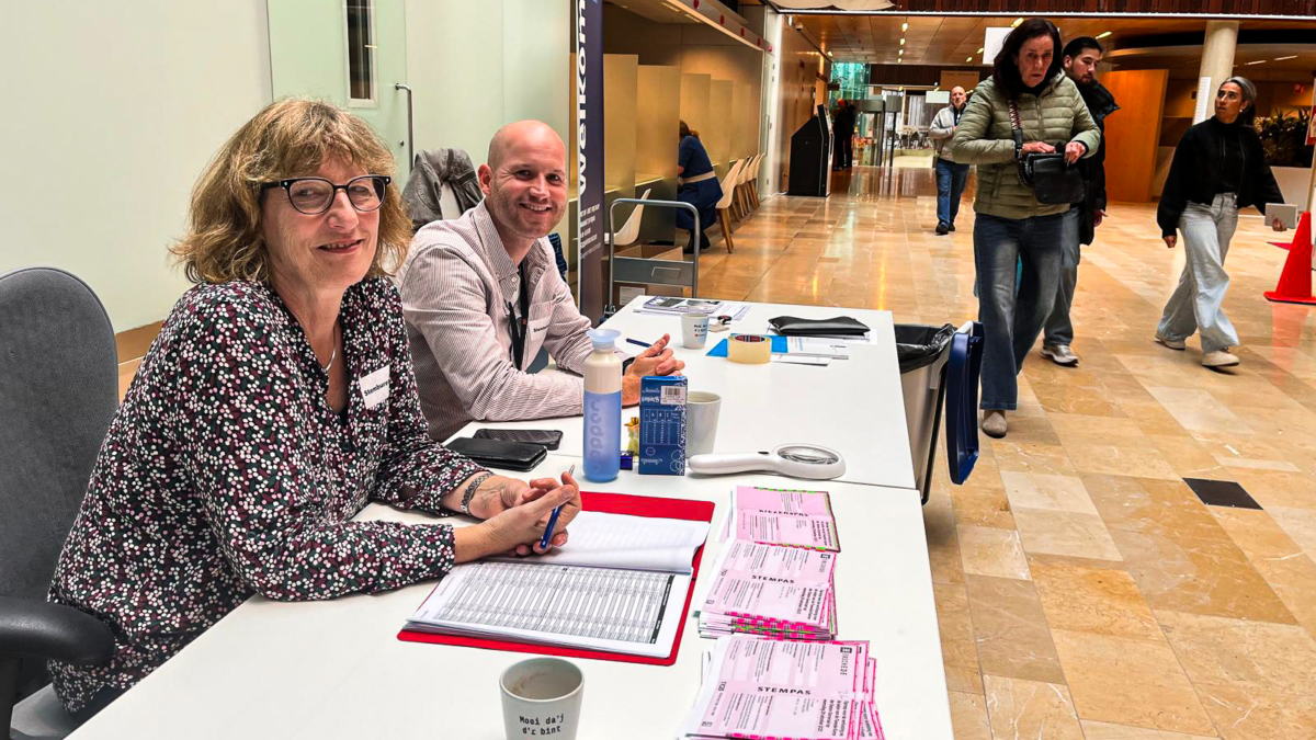 20251029 verkiezingen stadskantoor enschede