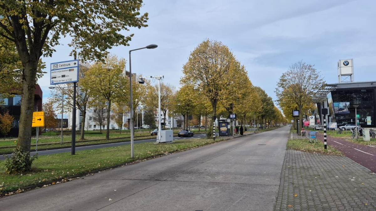 Flitspaal aan de Zuiderval voor telefoons Julian Vriend