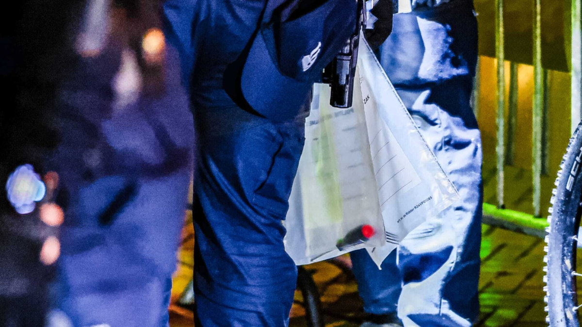 Fouilleeractie in Enschedese binnenstad schroevendraaier News United Dennis Bakker