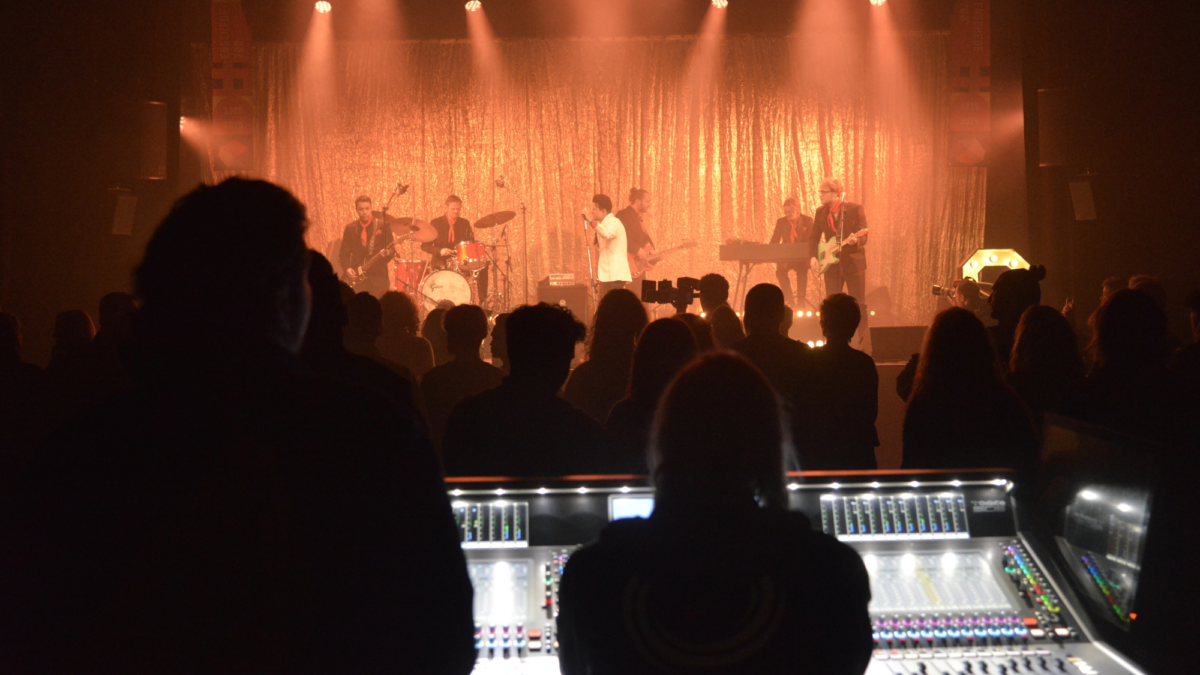 Geluidsmannen tijdens Enschede 700 Metropool