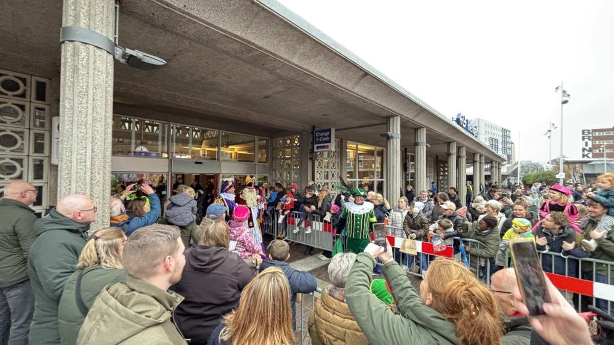 20251115 aankomst sinterklaas hengelo IMG 0242