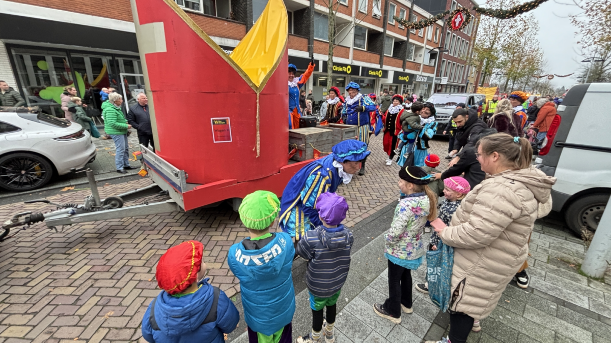 20251115 aankomst sinterklaas hengelo IMG 0305