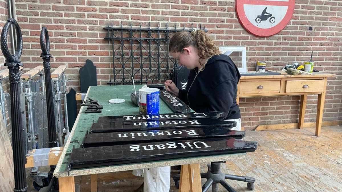 20251112 landgoed twickel werkplaats schilderen foto gerda minkjan