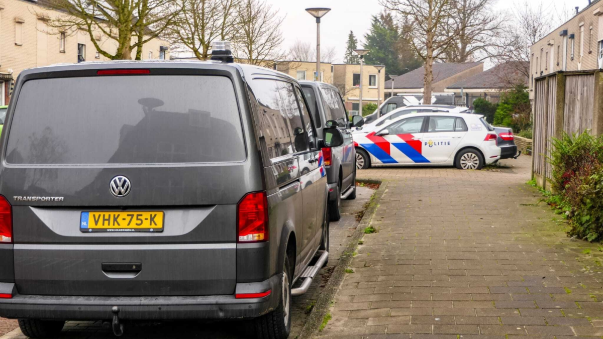 20251125 Inval Burgemeester Jacobsstraat aanhouding Enschede News United