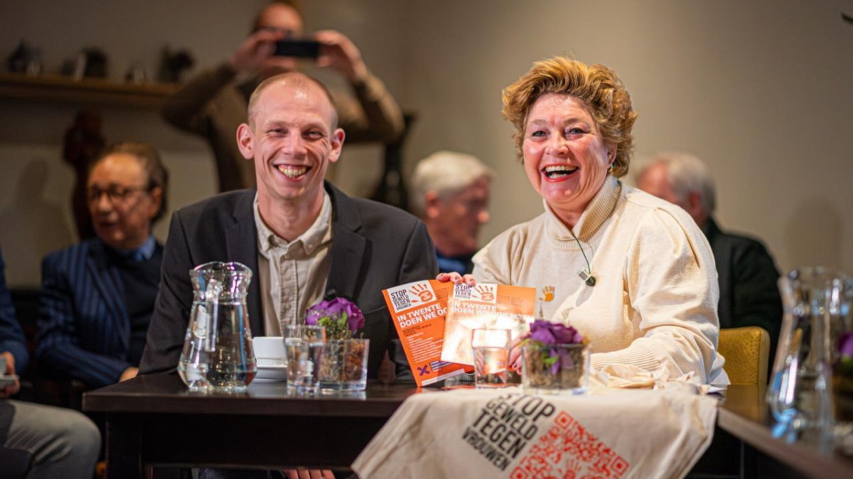 Orange the world Oldenzaals Peil