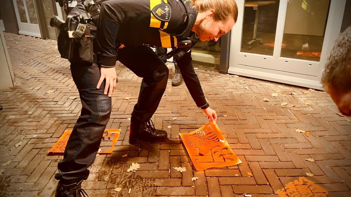 Orange The World Dinkelland1 politie