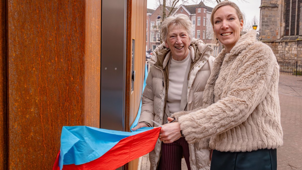 Rolstoelvriendelijk toilet opening