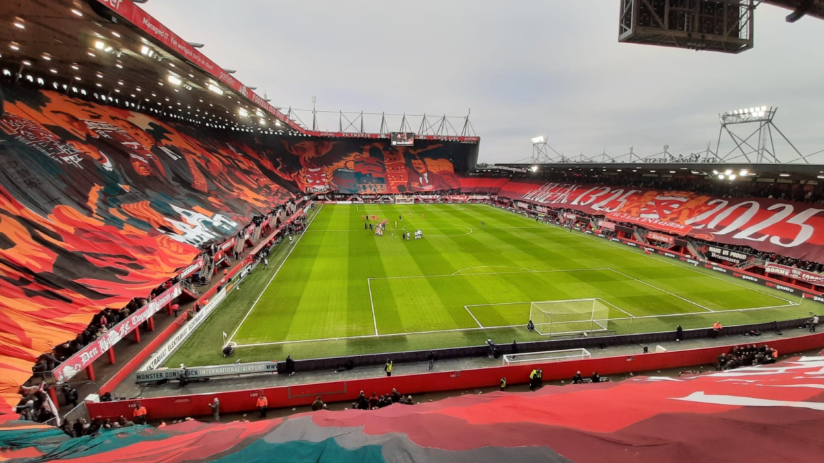 Vak P sfeeractie Enschede700 02