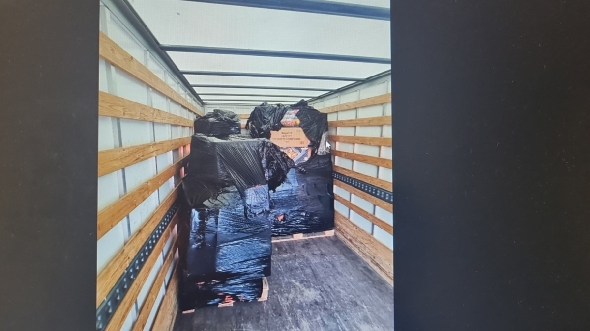 20251221 Vuurwerk bestelbus politie