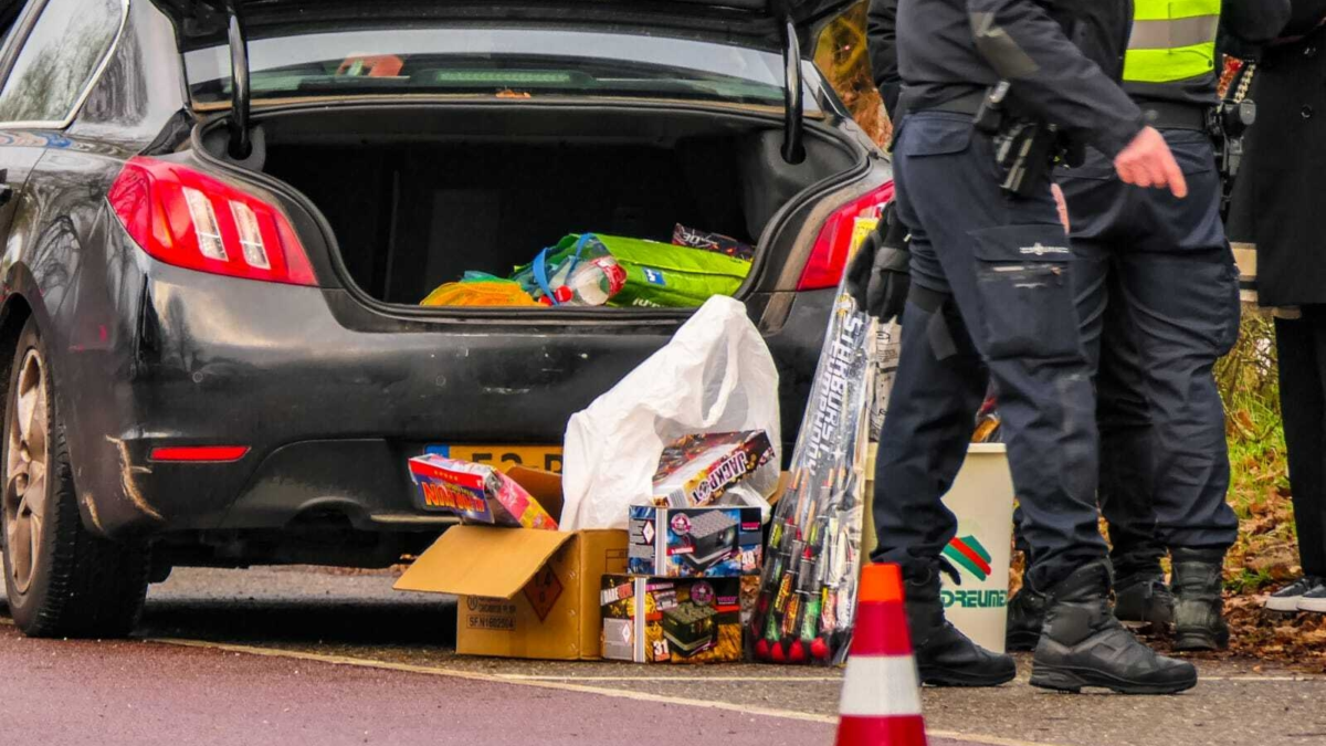 20251229 vuurwerk in beslag genomen knalhutteweg 02