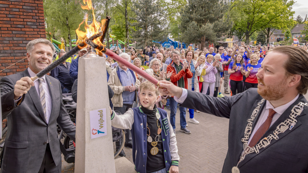 Jeroen Diepemaat aansteken bevrijdingsvuur