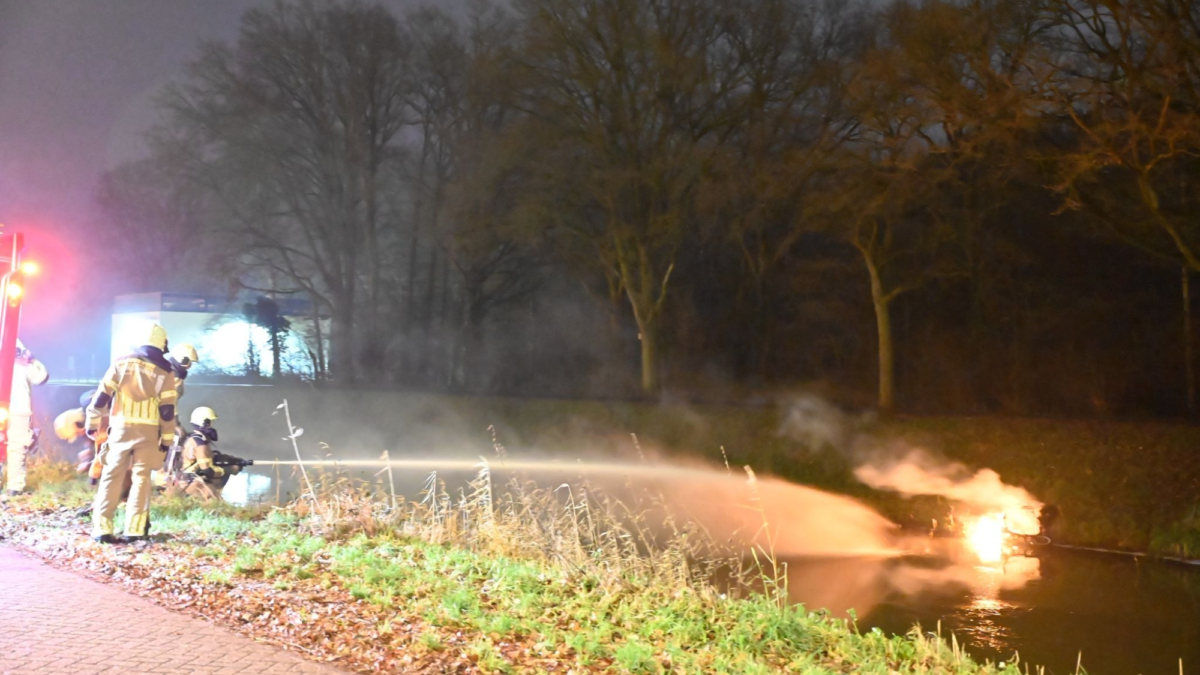 Scooterbrand Sluiskade Noordzijde Almelo