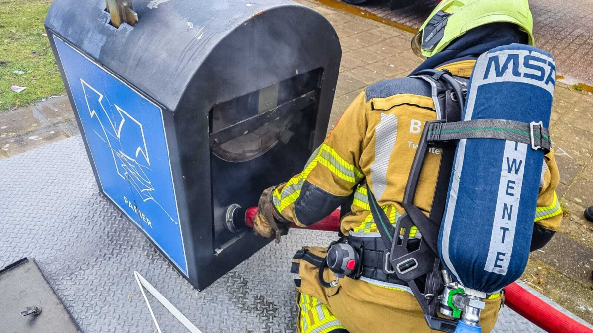 20251231 containerbrand afvalbrand eendengang hengelo news united dennis bakker