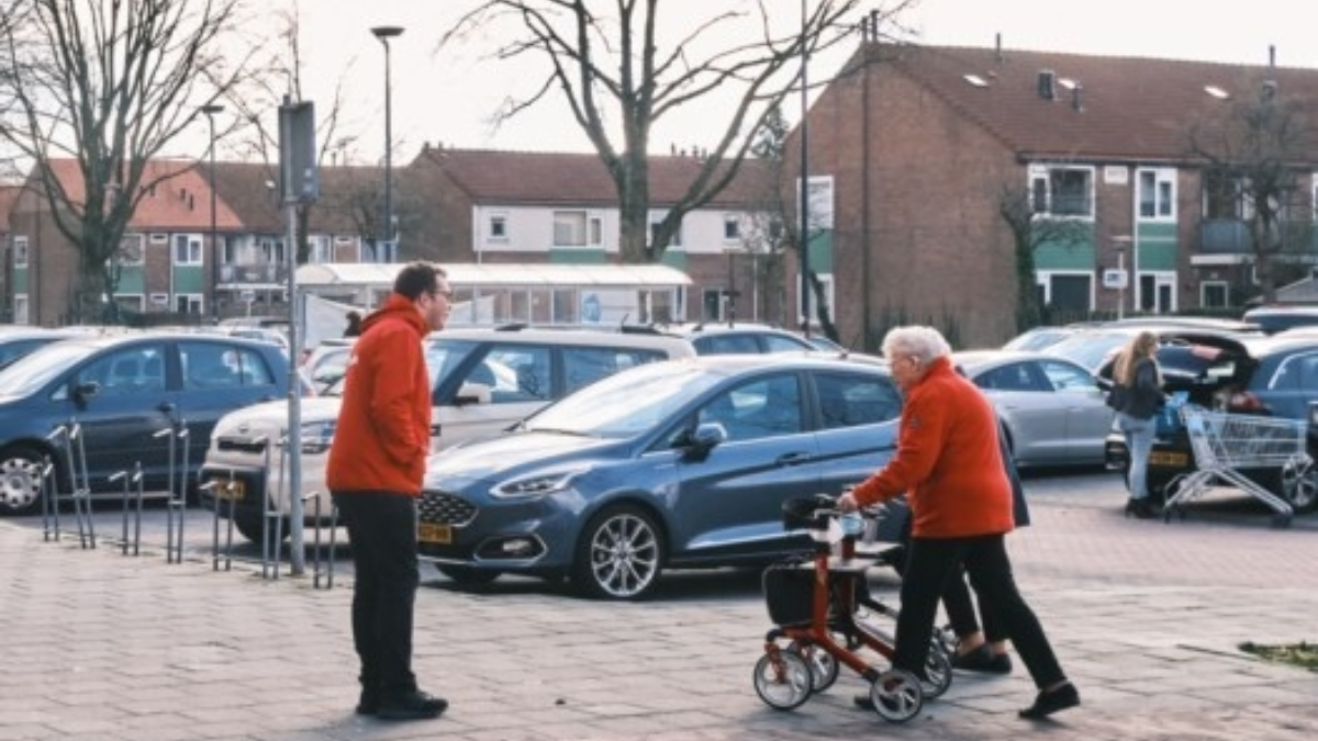 Rollator winkelcentrum parkeerplaats