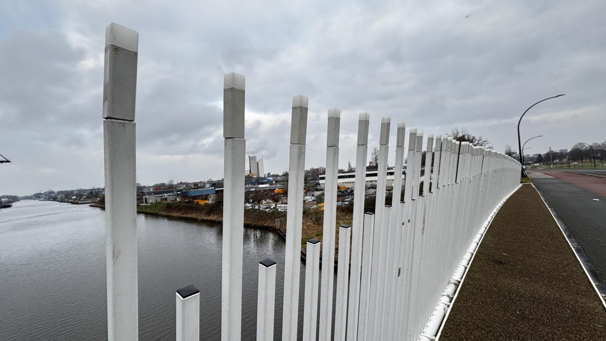 20260106 boekelosebrug lampjes IMG 0559