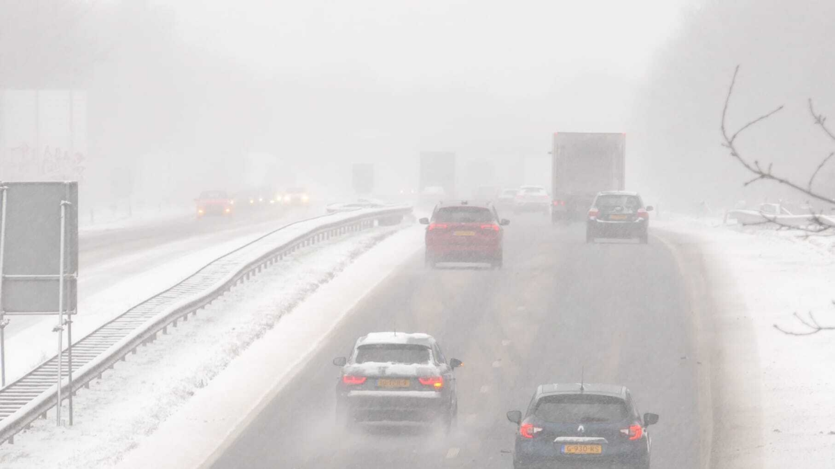 20260107 snelweg sneeuw News United Dennis Bakker 2