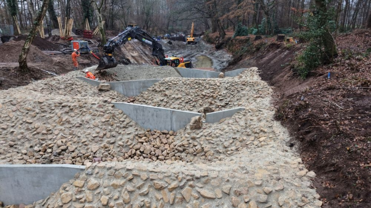 De nieuwe vispassage krijgt vorm