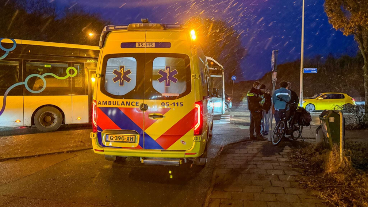 20260126 ongeval Dubbelinckhoek Enschede lijnbus fietser