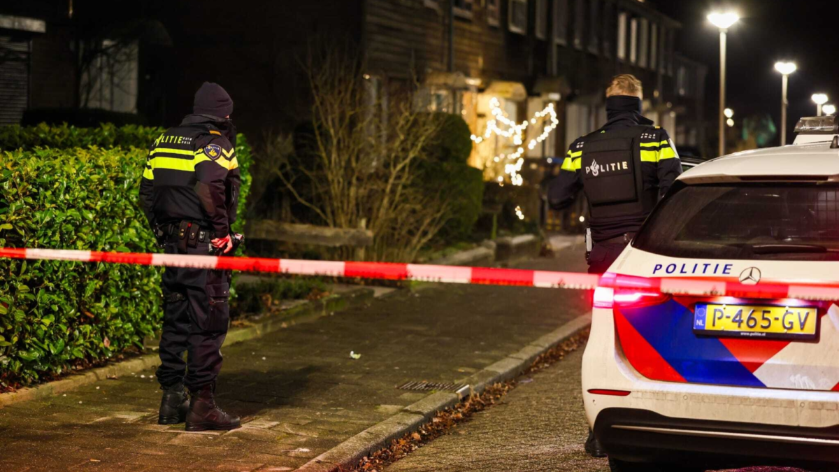 20260127 inval politie Enschede News United Dennis Bakker