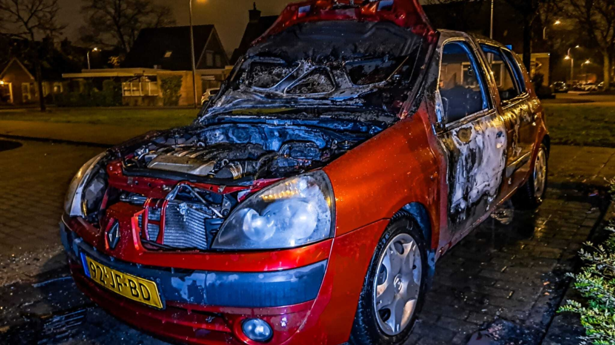 20260128 autobrand Mina Krusemanstraat Enschede