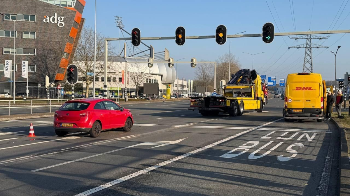 20260202 auto bezorgbus almelo