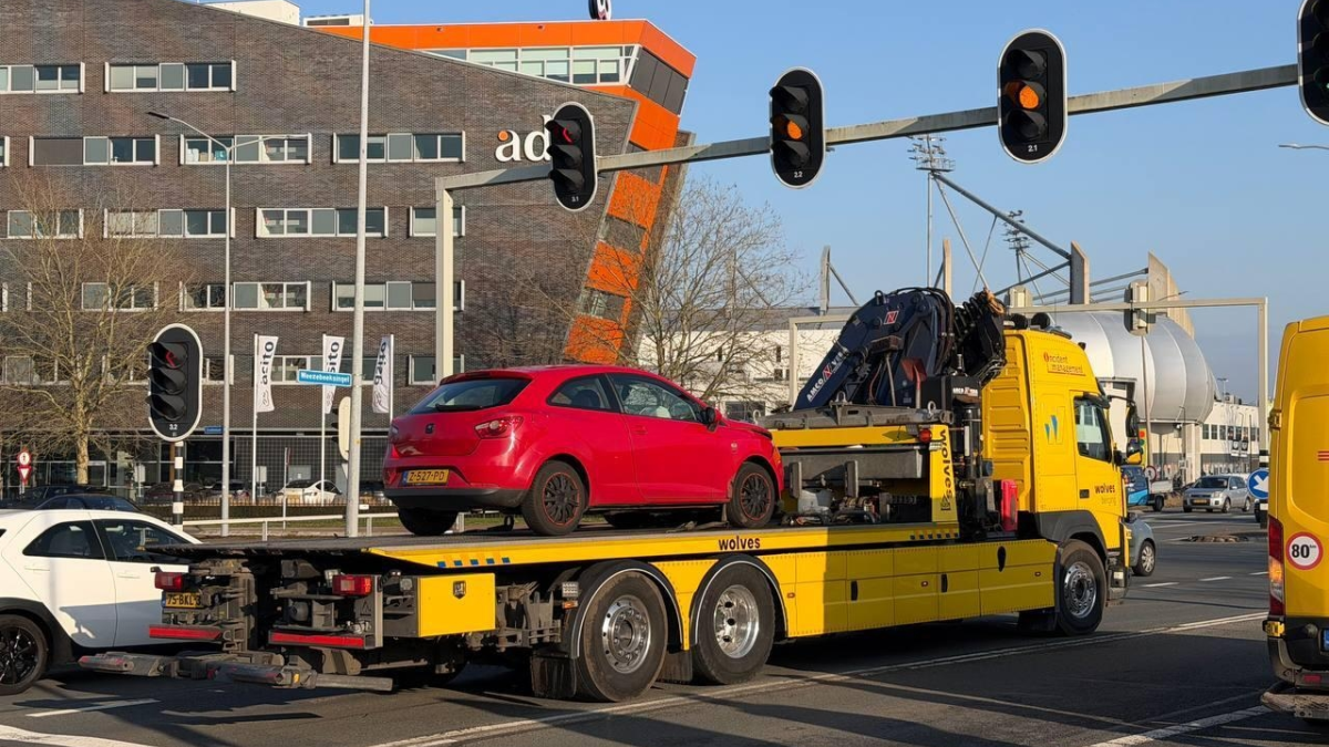 20260202 112 auto bezorgbus almelo