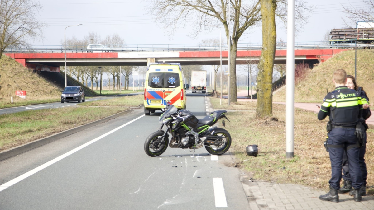 Motorrijder ten val Aadorpsweg