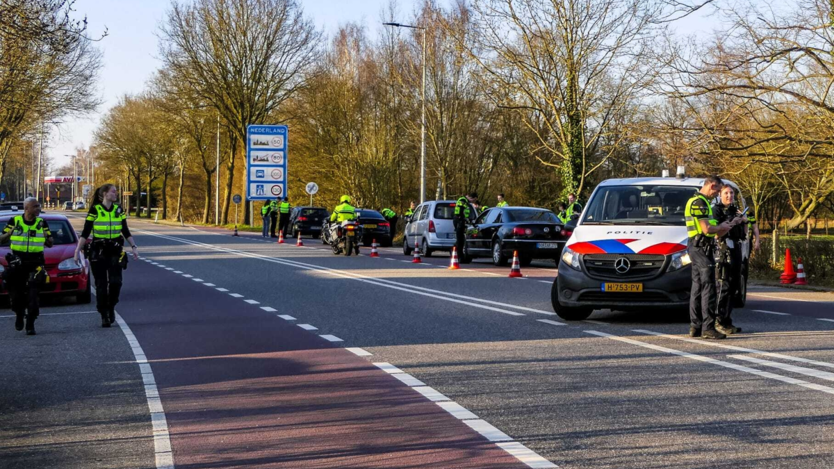20260305 Grenscontrole Knalhutteweg Enschede