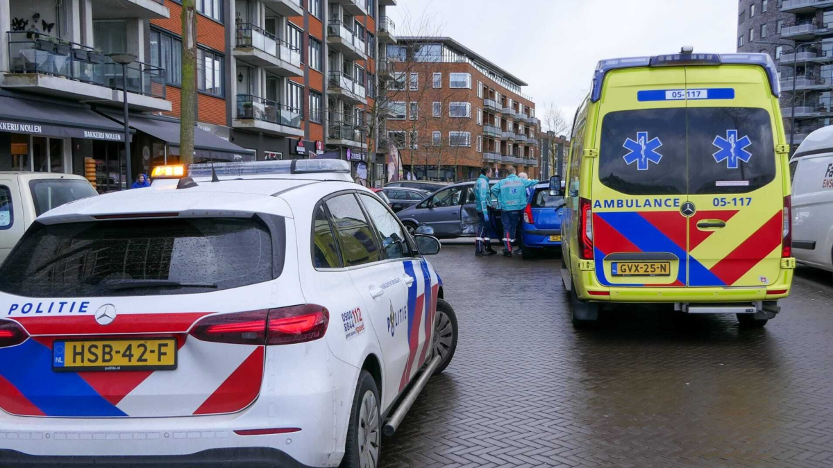 20260331 ongeluk parkeerplaats Enschede News United Dennis Bakker